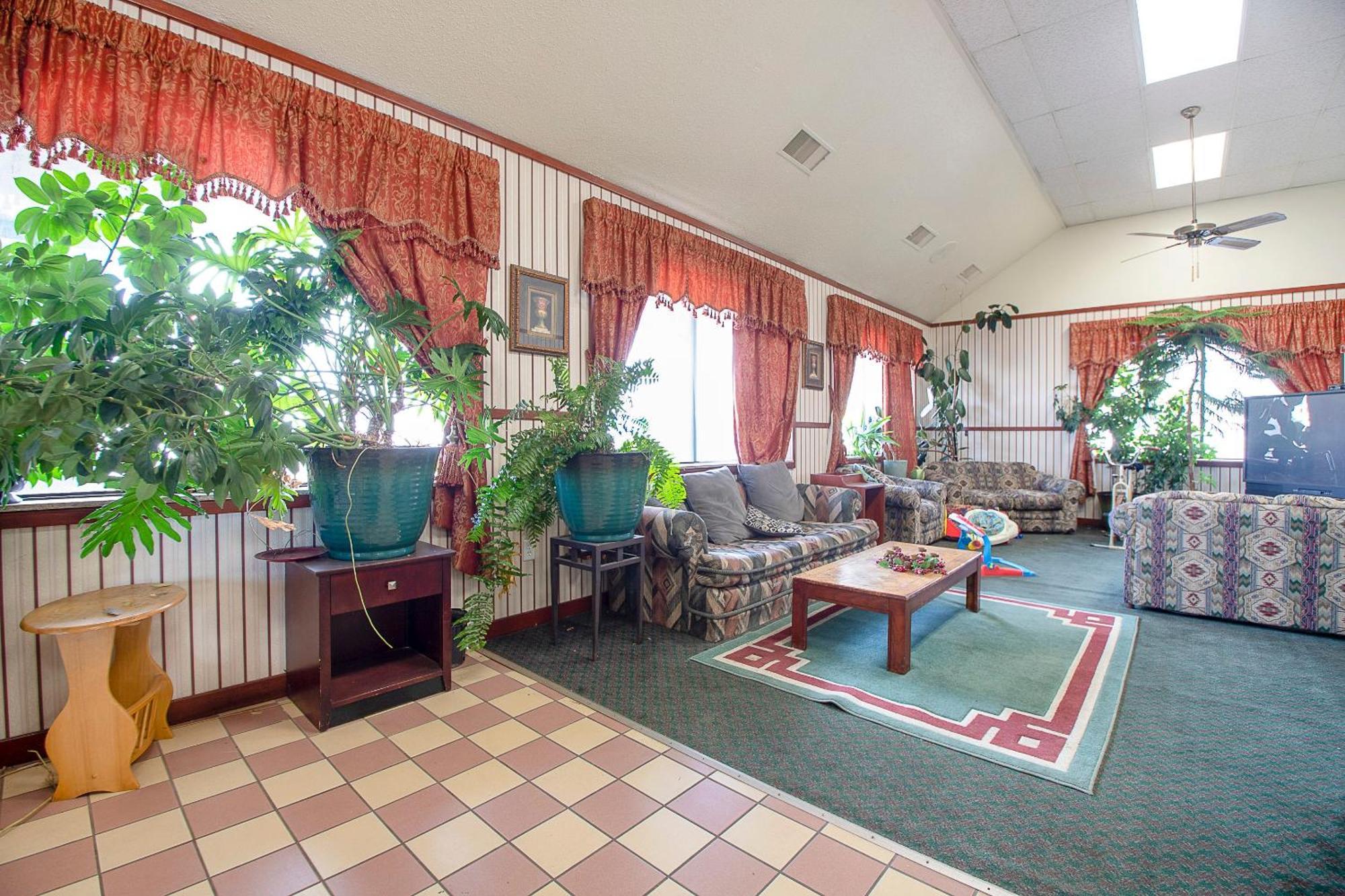 Hotel O Daylight Inn Elkhart I-90, In Екстериор снимка